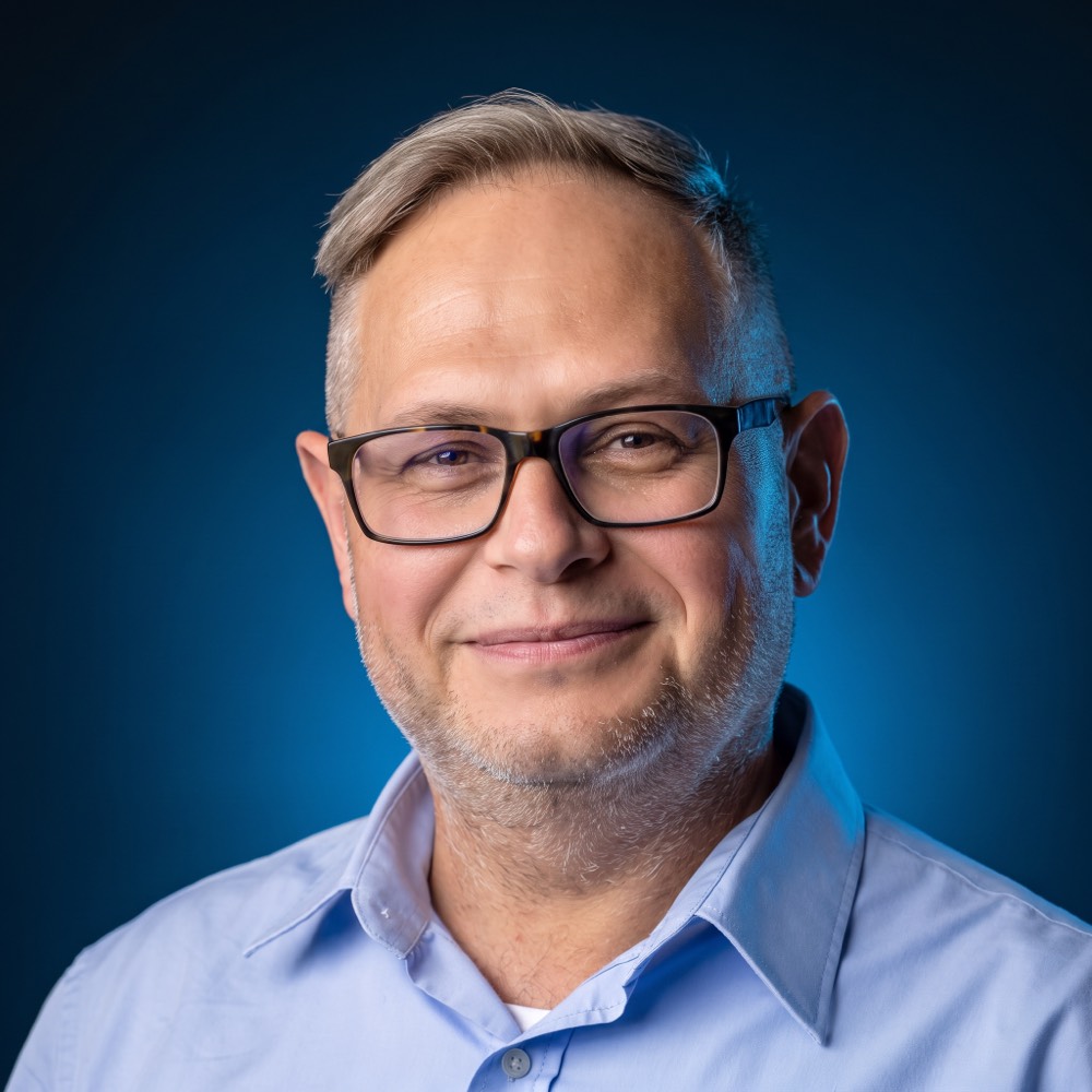 Portrét: Jan Pažin